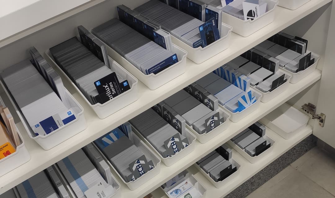 Almoxarifados e estoques organizados